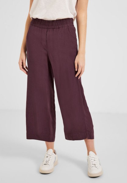 Cecil Loose Fit Hose in Wineberry Red