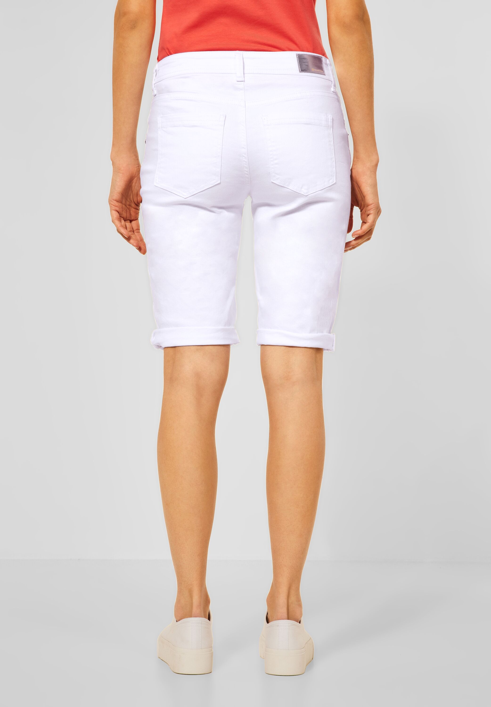 Street One Jeans Bermuda Style Jane Bermuda in White im SALE reduziert  A374996-10000 - CONCEPT Mode