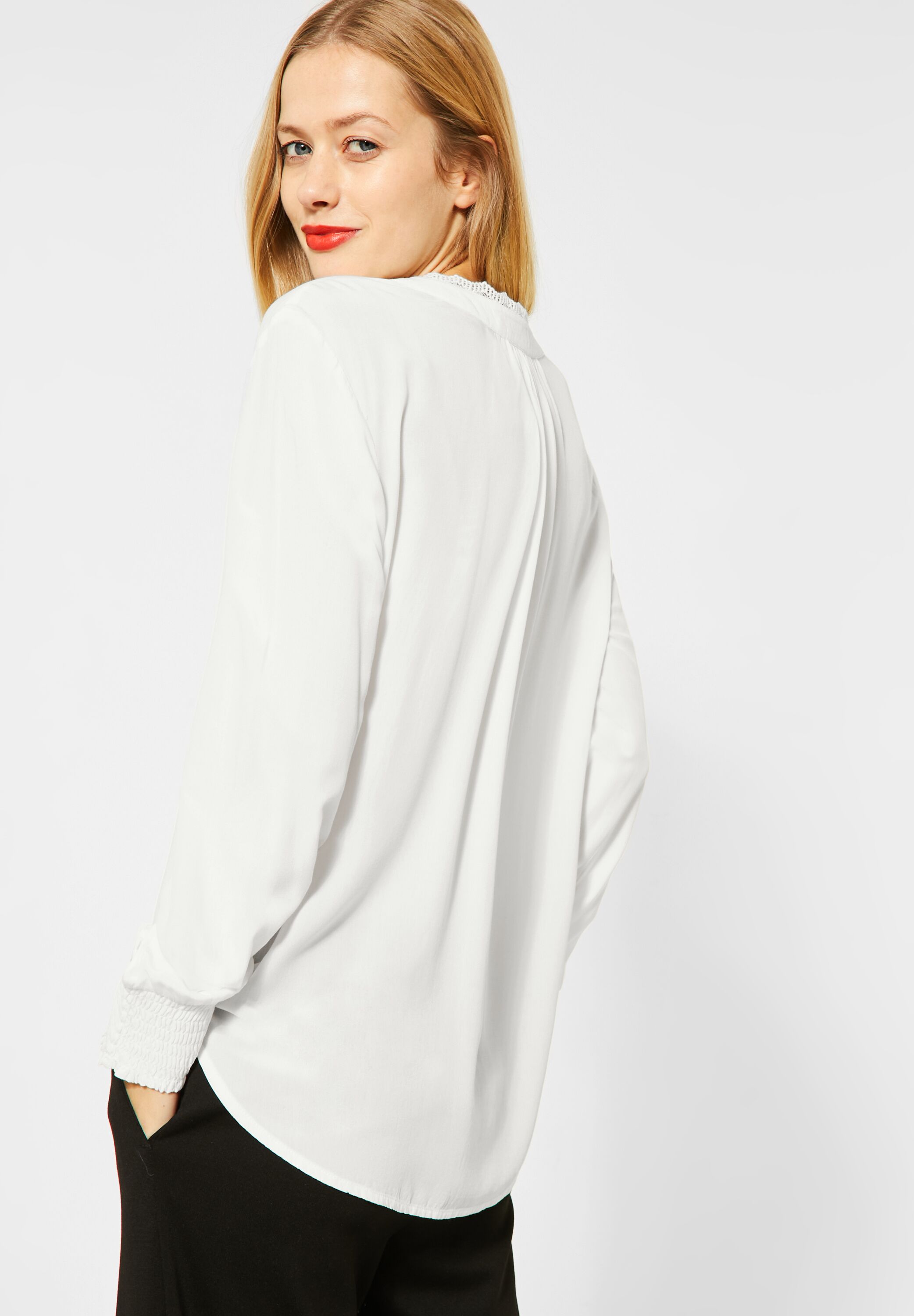 Mode One CONCEPT A342339-10108 White Bluse Street - in Off