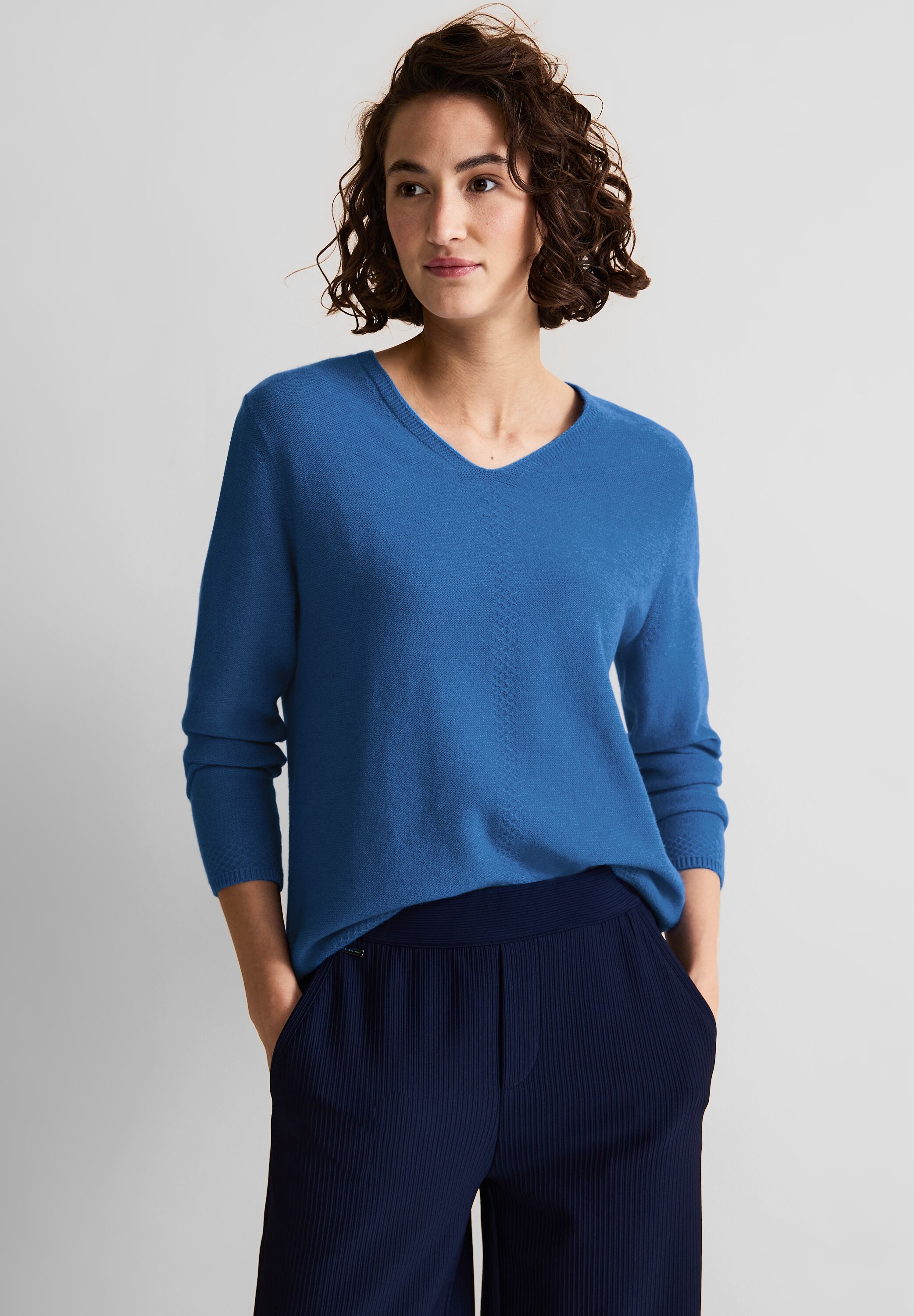 Melange CONCEPT Mode Pullover V-Ausschnitt A302632-15312 One Intense Street Blue - Gentle in
