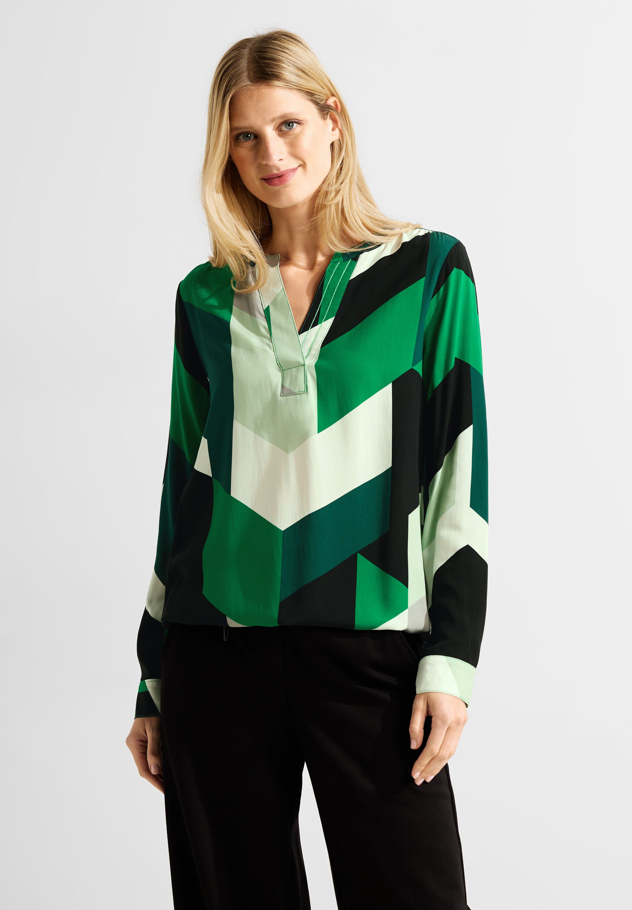 CECIL in Easy Mode B344317-35069 CONCEPT - Green Bluse